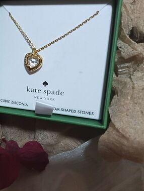 Kate Spade My Love Clear Pavé Heart Pendant Necklace
New | Kate Spade